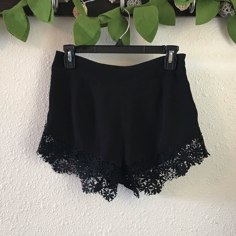 Urban Outfitters | Pins and Needles Shorts